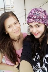 Celebrities With Mothers Exclusive Photos